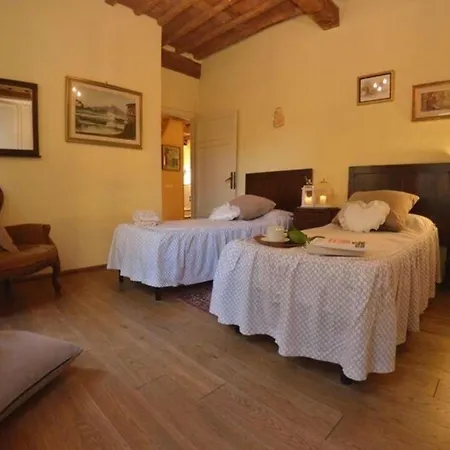 Apartamento Fuer 7 Personen Ca 98 Qm In Lucca, Toskana Provinz Lucca