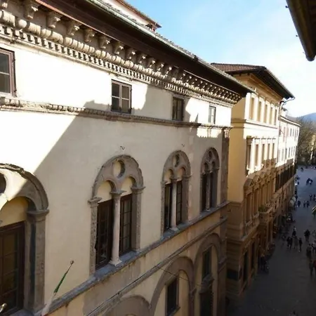 Fuer 7 Personen Ca 98 Qm In Lucca, Toskana Provinz Apartamento *